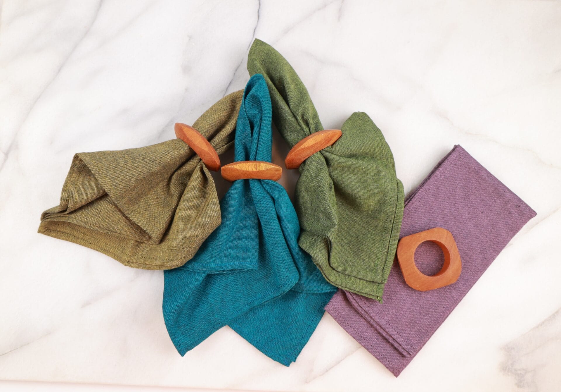 4 napkins x 4 thin rings 4 napkins x 4 thin rings