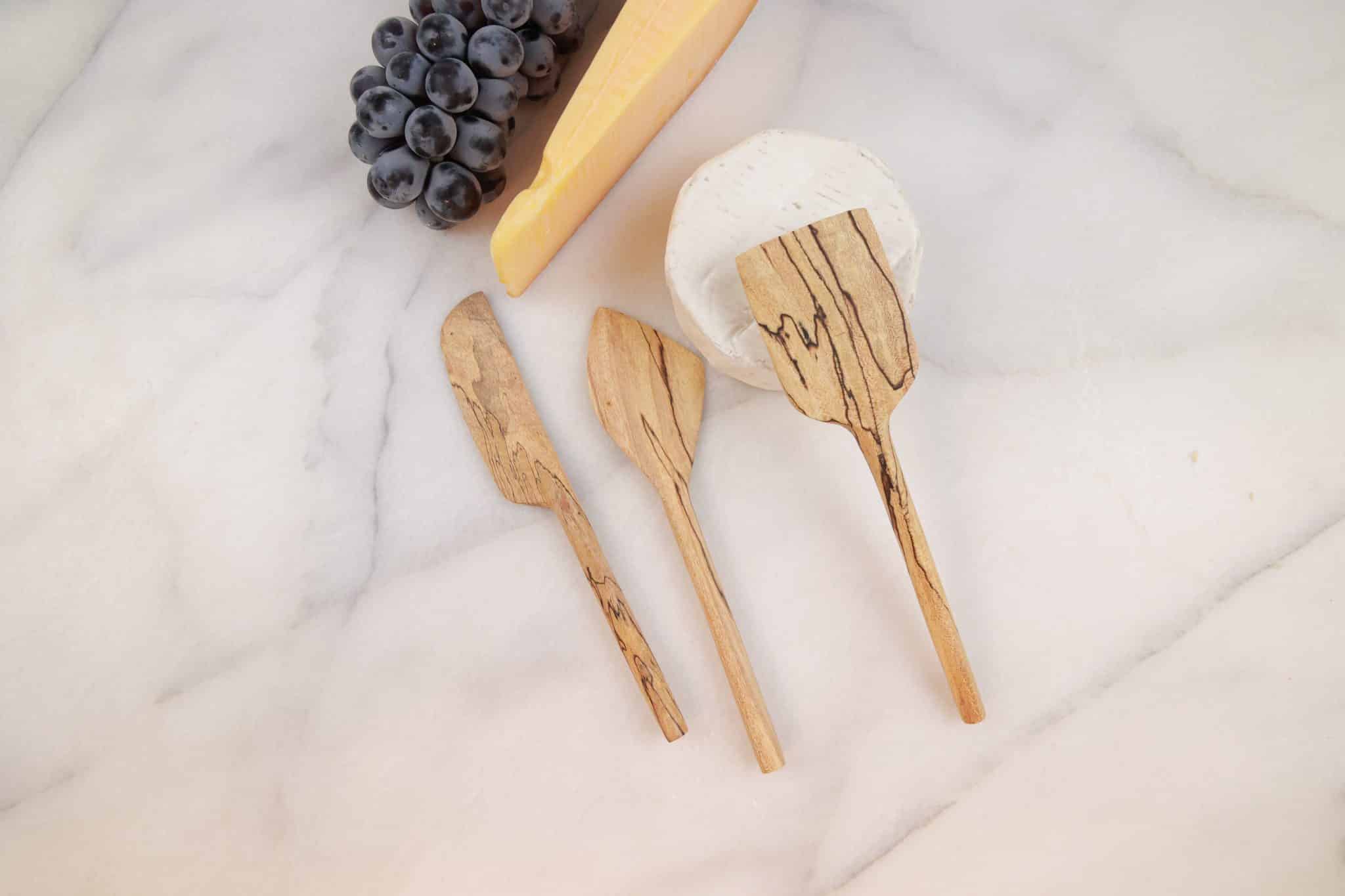 cheese knives light 308A4384