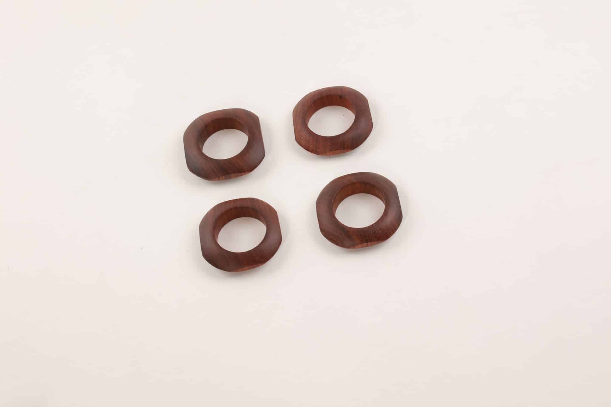 Itza Wood narrow napkin rings dark Narrow Napkin Rings - Image 3