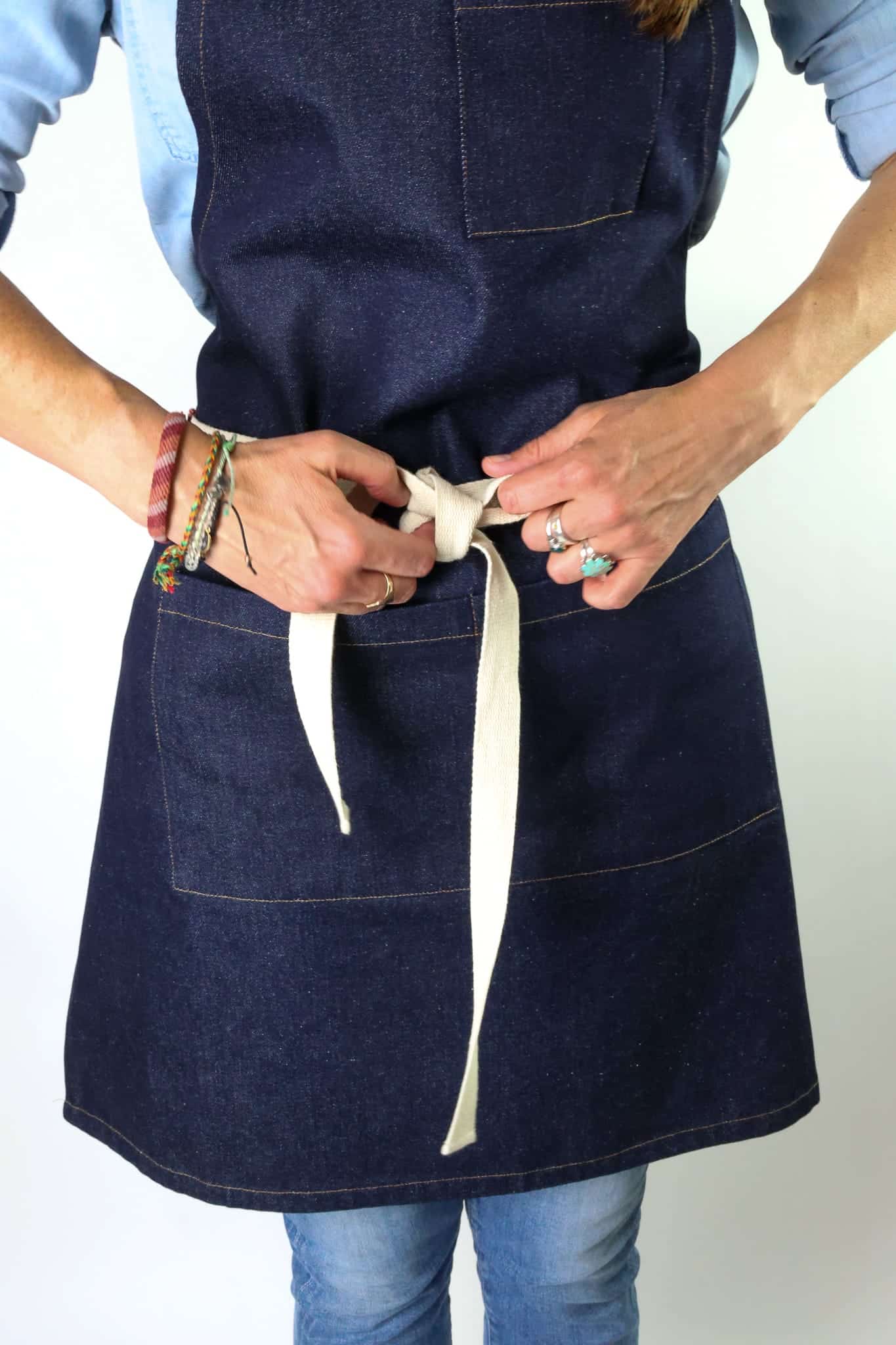 blue denim apron lifestyle 308A0440